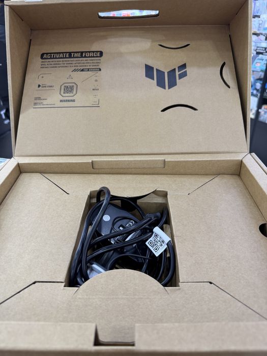 Asus Tuf A16 Gaming 16/512 R7 RTX4050