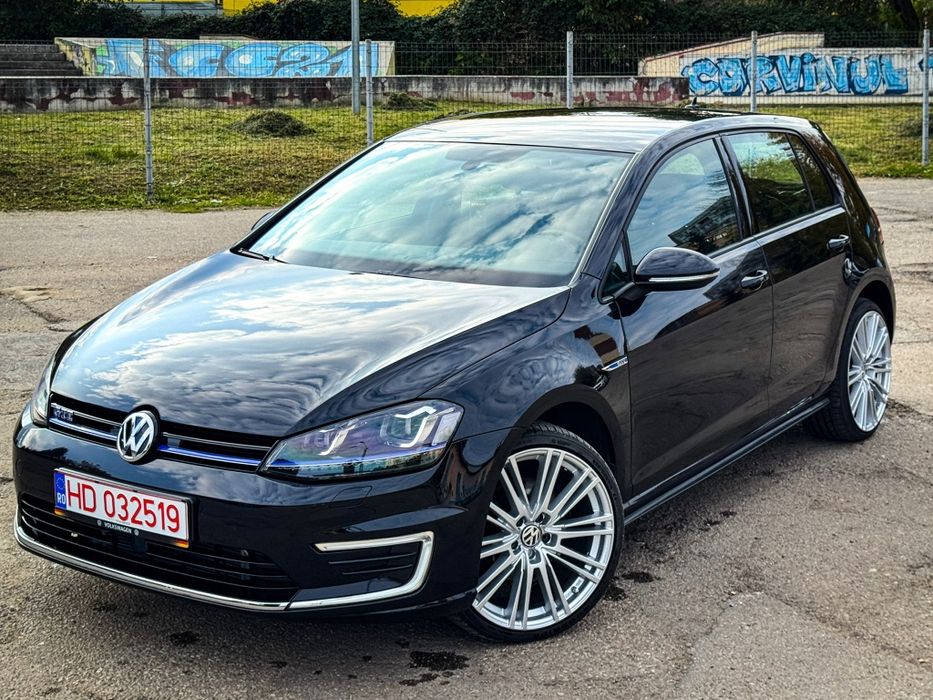 VW Golf GTE Hybrid