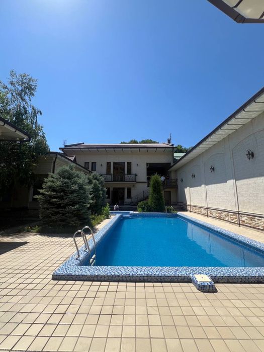 Dacha arendaga beriladi