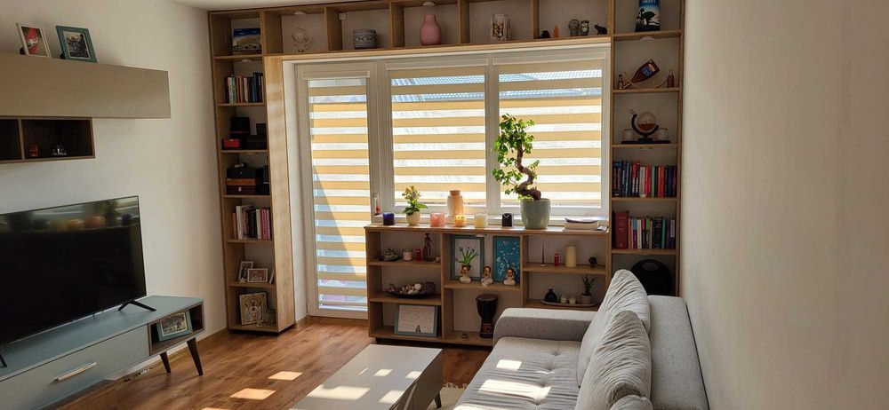 Se inchiriaza apartament 2 camere, mobilat, insorit, balcon, parcare