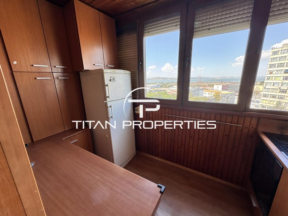 Продава се Тристаен апартамент в Бургас, Братя Миладинови - 86 кв.м за 2059 €/кв.м - Снимка #3