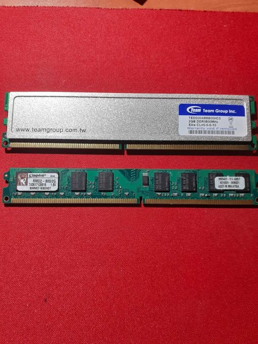 Procesor Xeon E3120 socket 775 si 4gb DDR2