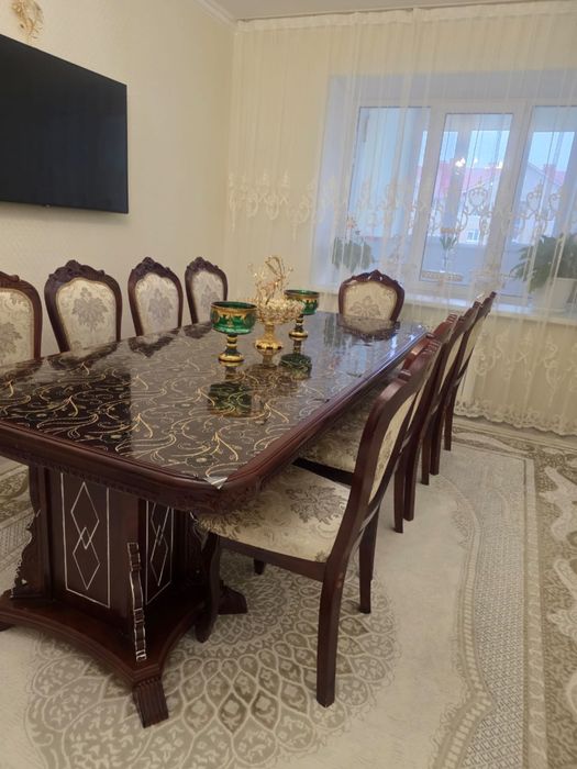 Продам стол со стульями