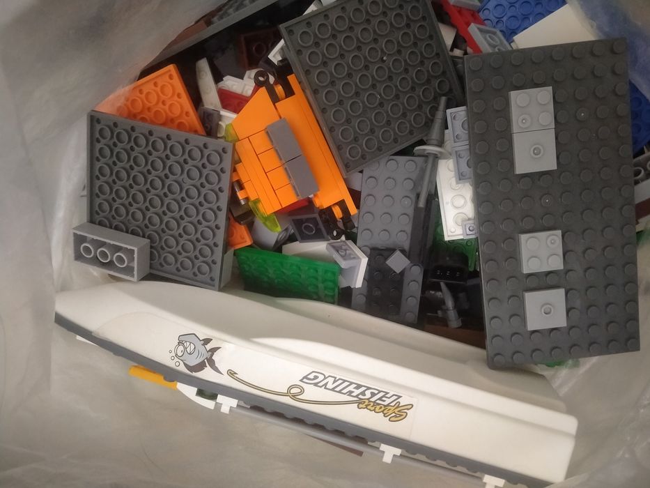 Пакеты китайского Лего.