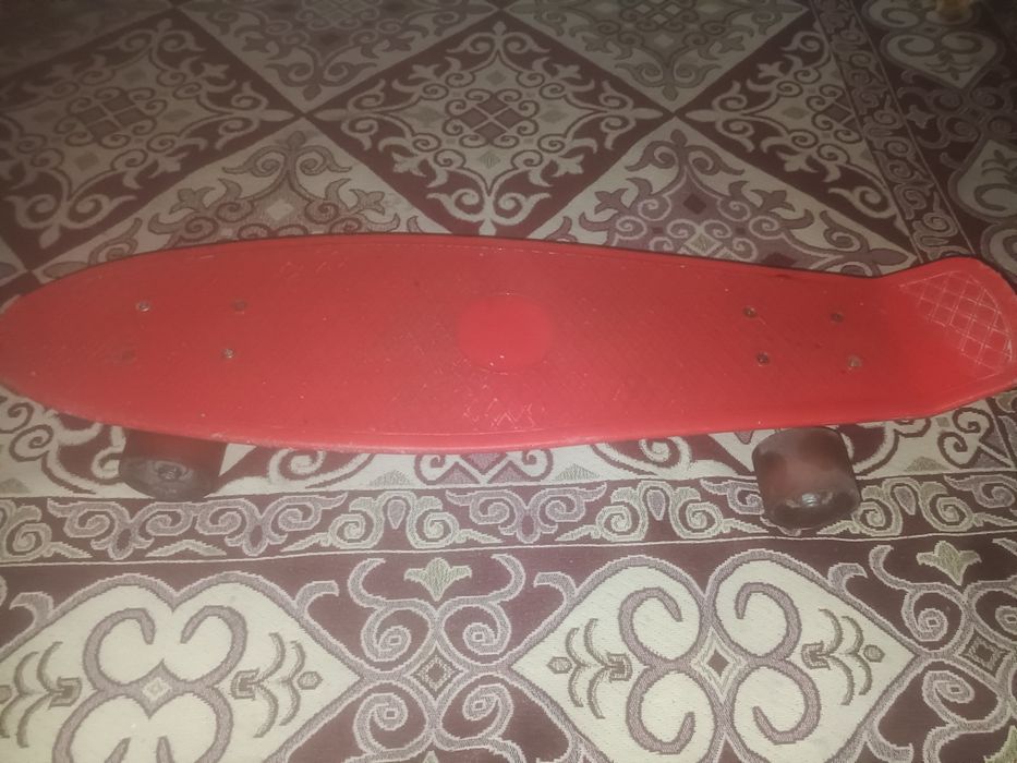 Продам скейтборд срочнооо