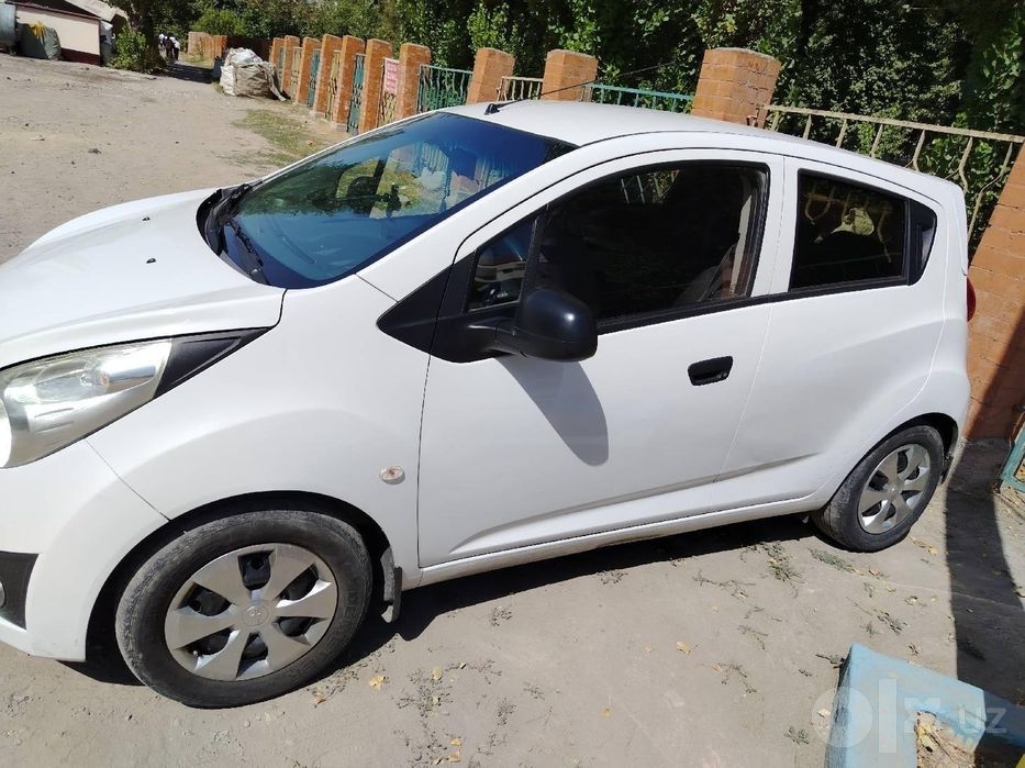 Spark moshina sotiladi