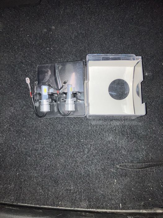 Лед крушки h3 , за халогенен фар !