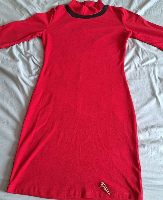 Елегантна рокля Lucy L