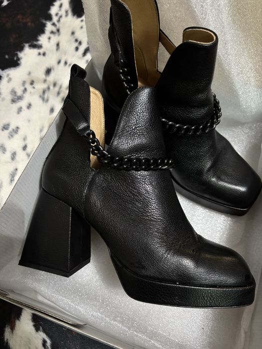 Боти естествена кожа