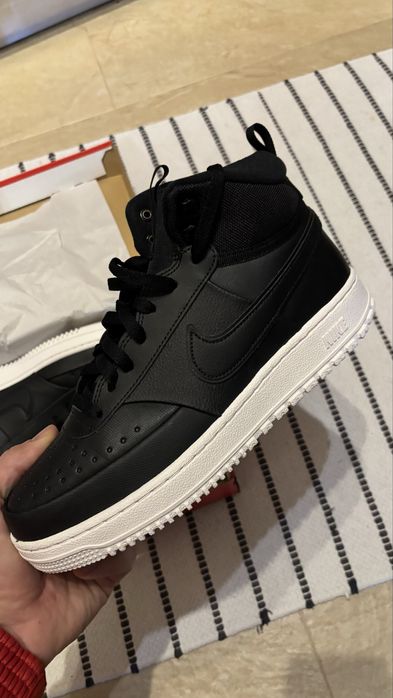 Сникърси/маратонки Nike Court Vision Mid Wntr