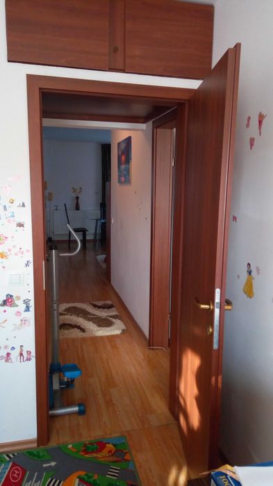 Vand apartament 3 camere in Floresti zona Muzeul Apei