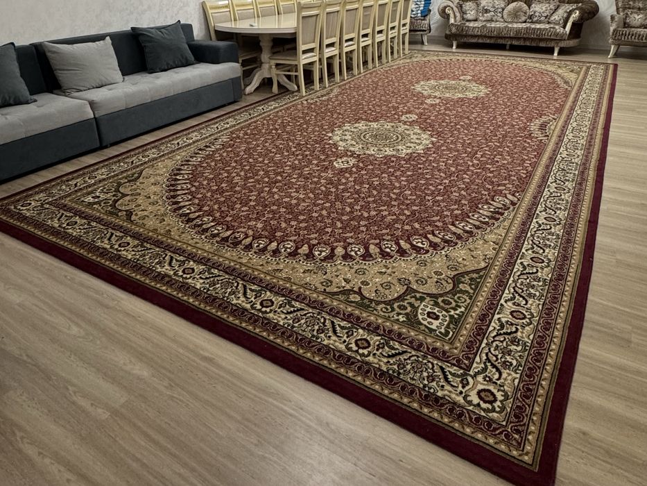 Продаётся большой красивый Ковер кілем 3,5*7