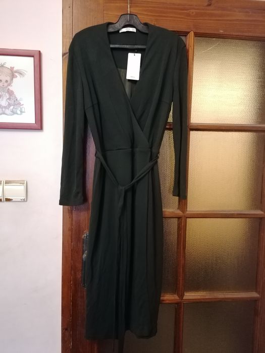 Тъмно зелена рокля Mango