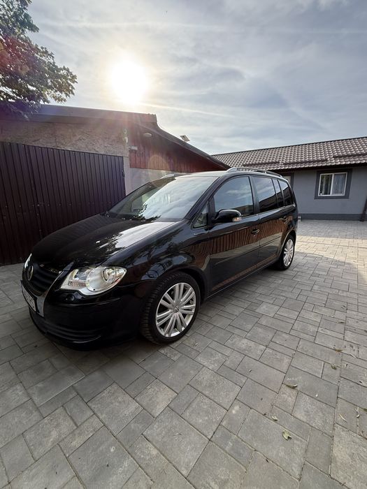 Volkswagen Touran 1.9 TDI 105 CP – 2008 – Navi – Pilot automat