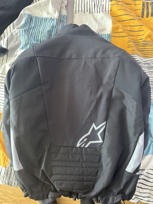 Мото яке, дънки и ръкавици Alpinestars