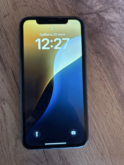 Продам Iphone 11