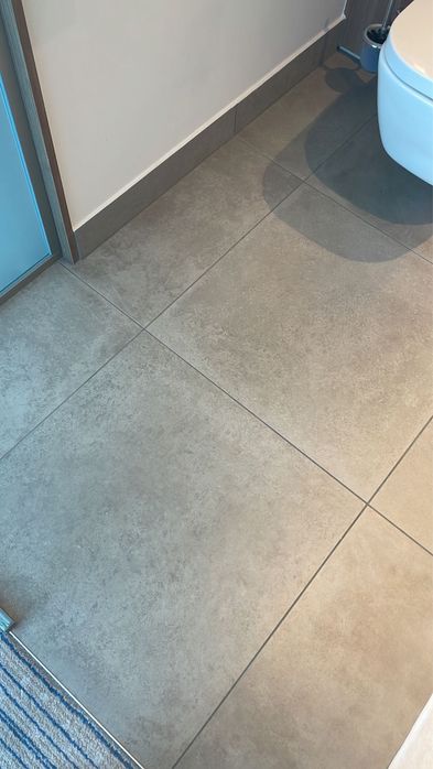 Кафельщик с опытом 6 лет • Укладка кафеля от 3800 тг