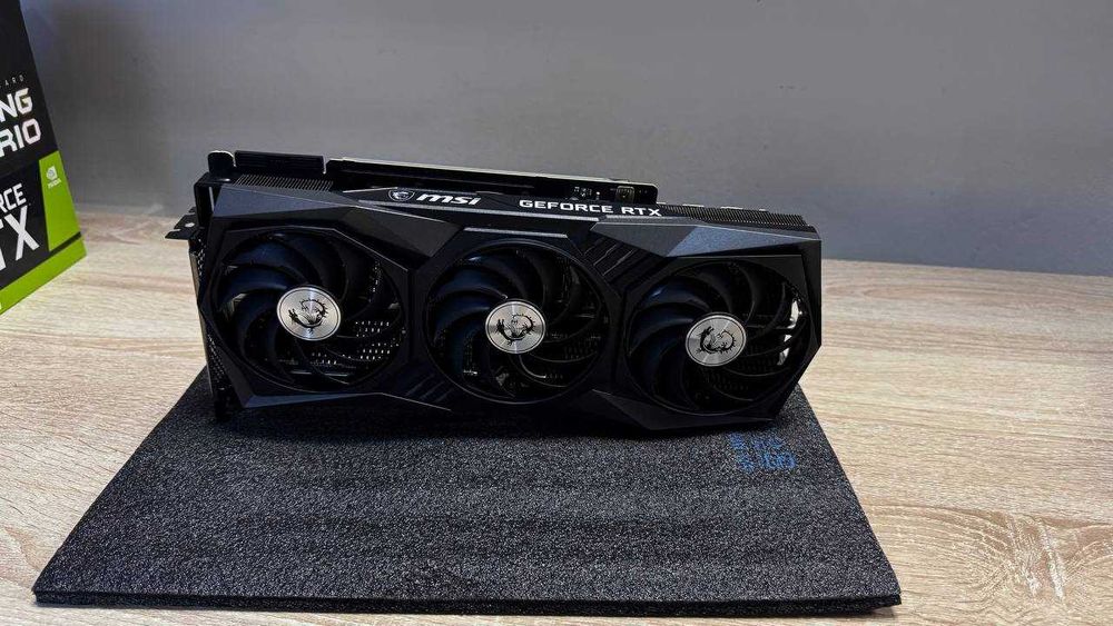 MSI GeForce RTX 3090 GAMING X TRIO 24gb