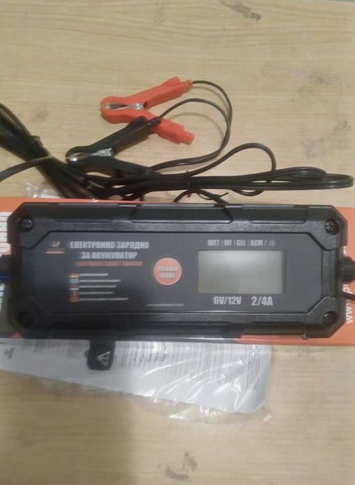 Импулсно електронно зарядно устройство за акумулатори 2/4 A 6/12 V SPW
