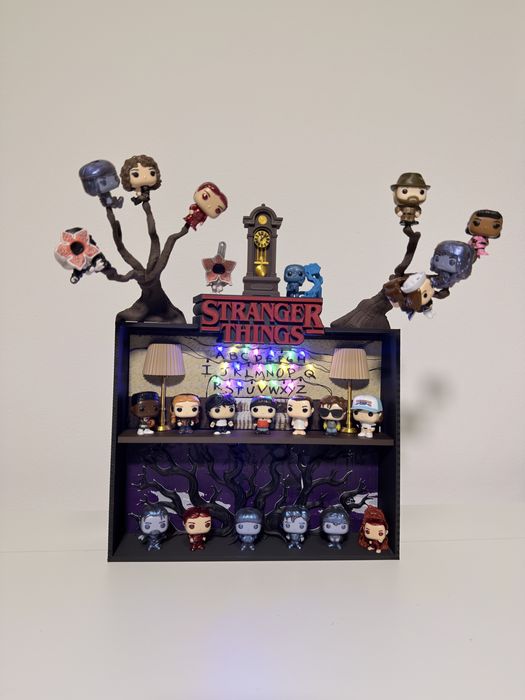 Suport etajera stand LED figurine Stranger Things kinder will