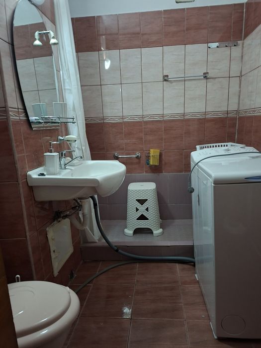 Închiriez garsoniera Trivale