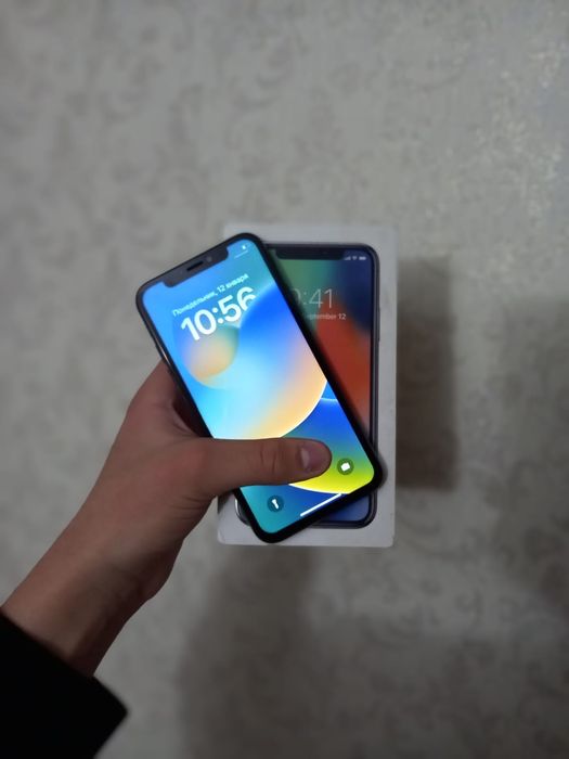 Продам iphone x...