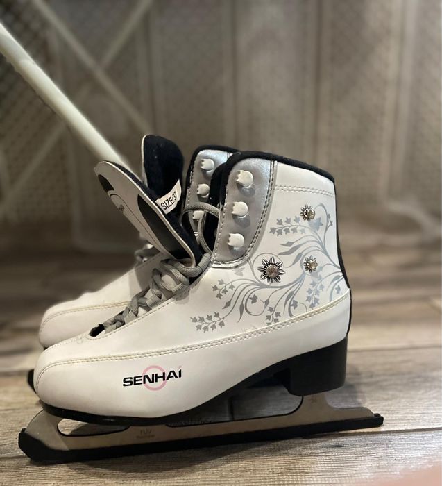 Продам коньки для девочек (девушек)