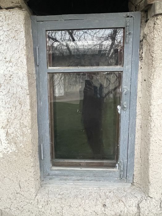 Eshik romlar tekinga beramiz kelib opketasla