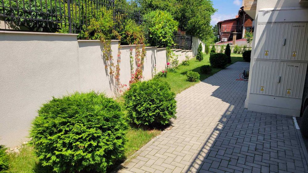 Дава се под наем Тристаен апартамент в София, в.з. Врана - Герман - 68 кв.м за 700 € - Снимка #1