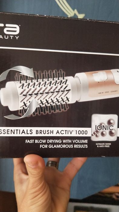 Perie electrică cu aer cald Rotativă Rowenta.