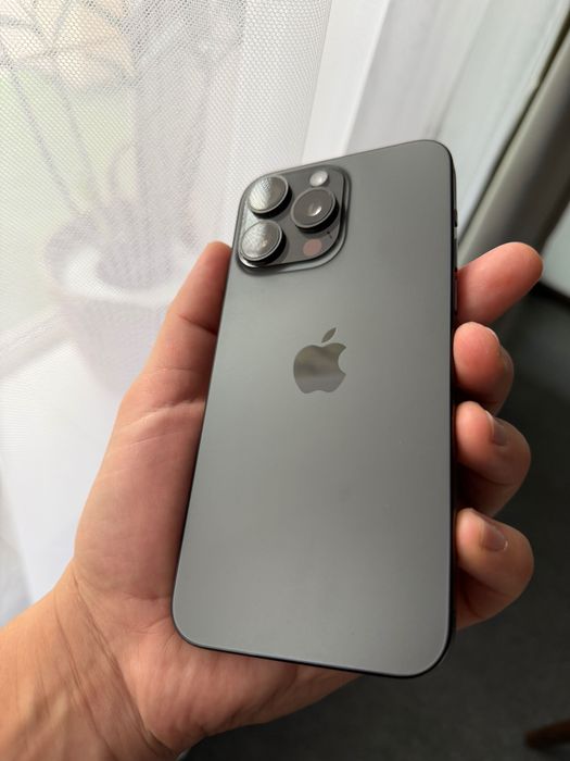 iPhone 15 pro max 512 GB