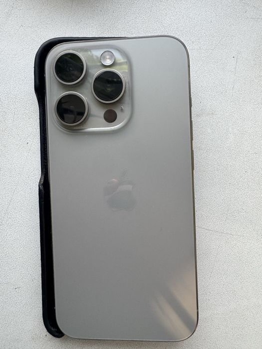 Iphone 15 pro 85%