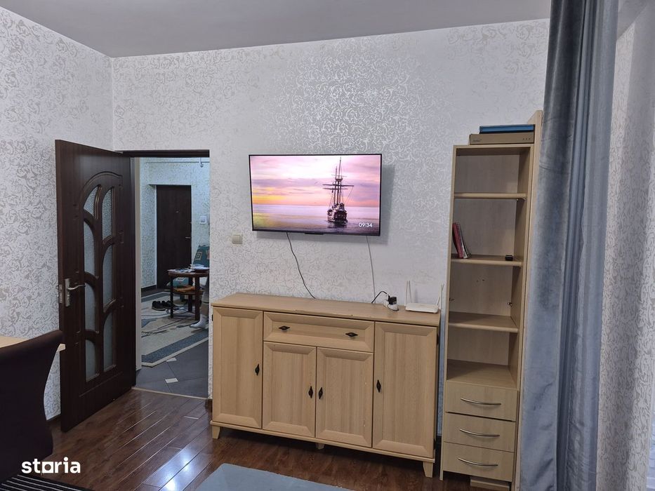 Apartament cu 3 camere openspace zona Nicolina Cug lângă bulevard