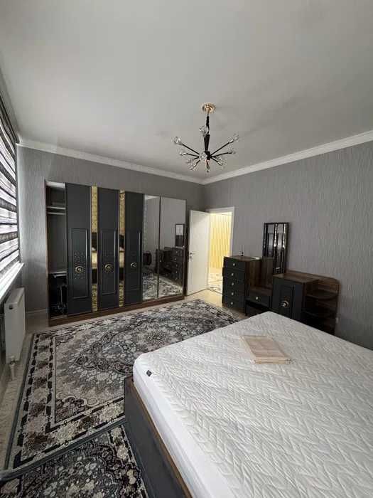 R3 Сдаётся 2/6/11 квартира ор-р Дружба народов !