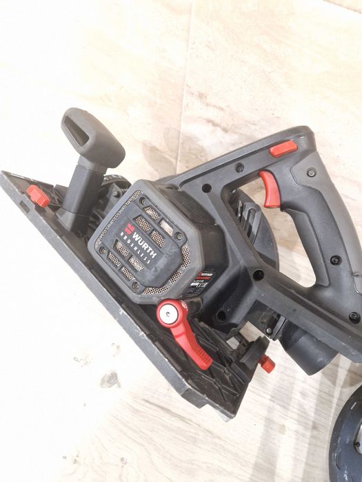 Circular Wurth. M CUBE