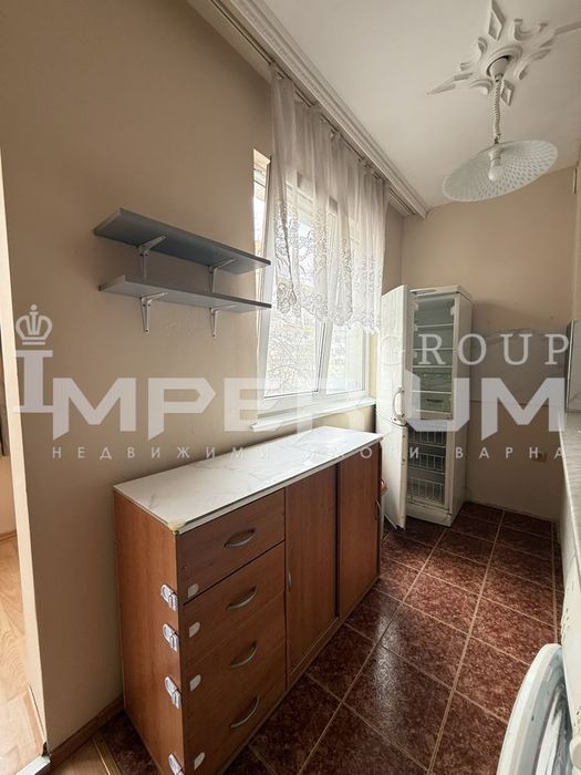 Тристаен апартамент под наем в района на кв. Левски, гр. Варна КЛИМАТ