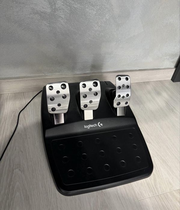 Volan gaming logitech + schimbator