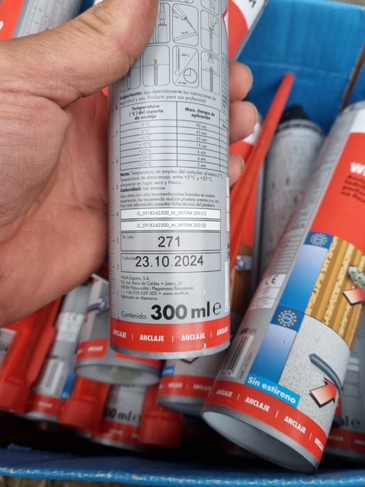 Vând rezina si soluție pvc