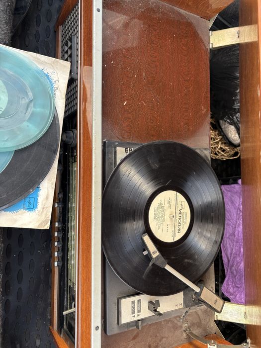 Продам Радиола Урал 114