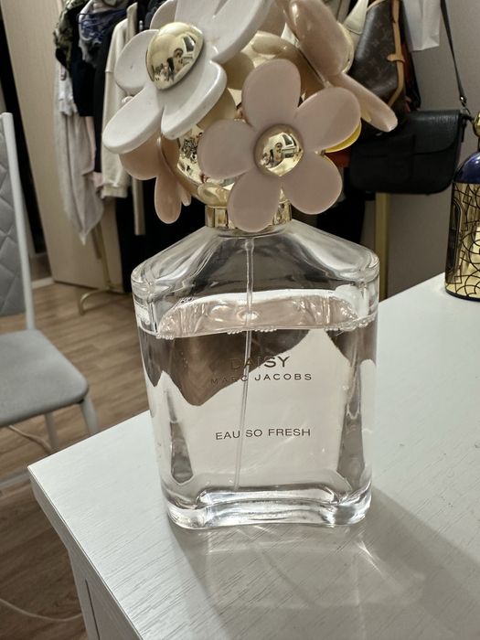 Духи Daisy.