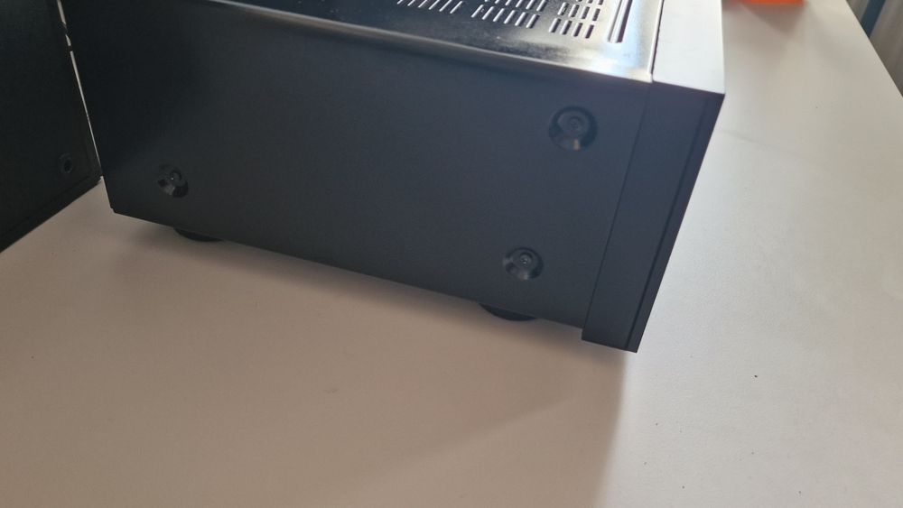 Vand amplificator Onkyo HT-R358,