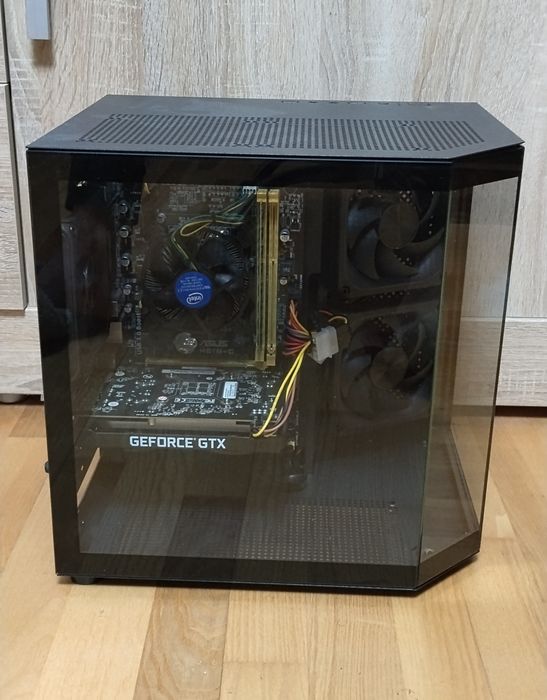 PC gaming I5 gtx 1070 8gb RAM ssd 120 hdd 1 Terra