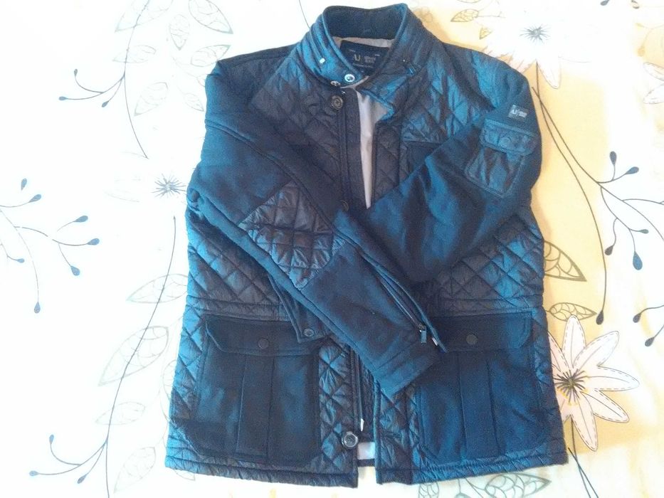 Oригинално мъжко пролетно – есенно яке Armani Jeans