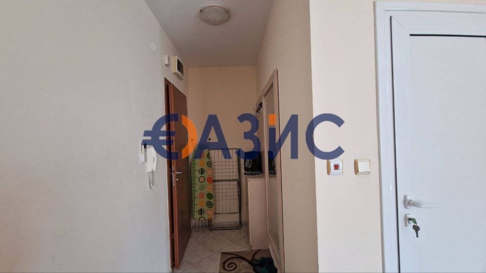 Продава се Едностаен апартамент в к.к. Слънчев бряг - 55 кв.м за 910 €/кв.м - Снимка #1