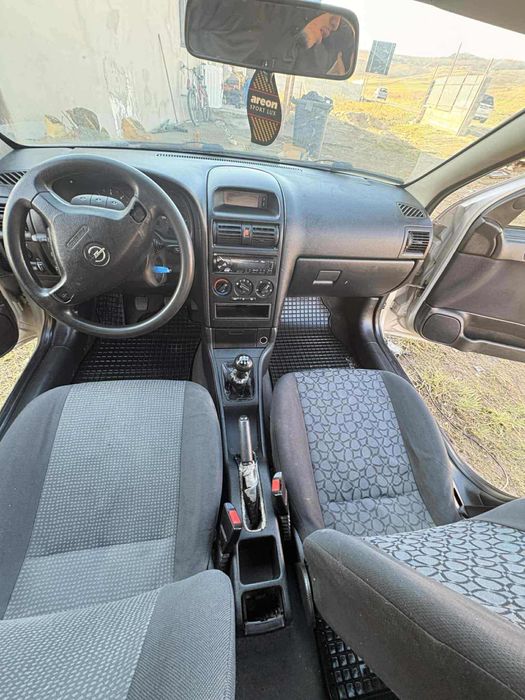 Vând opel astra