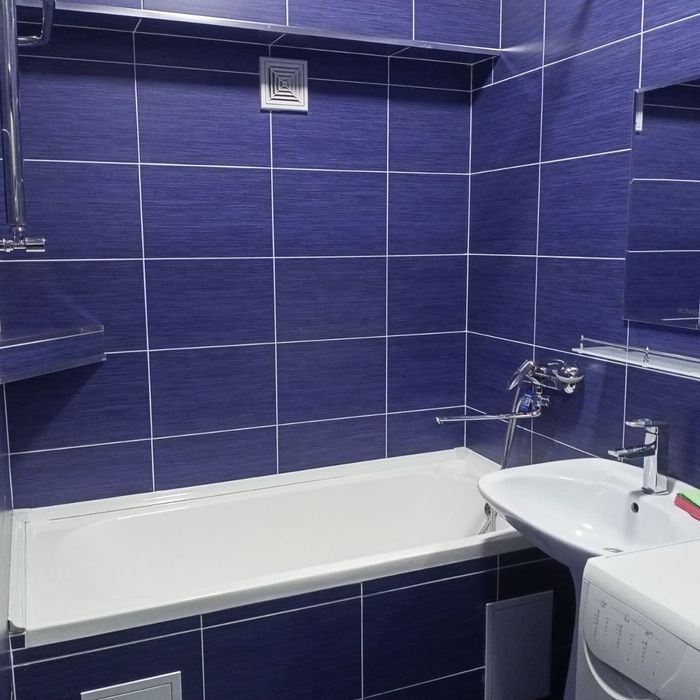 Сдаётся 2-комнатная  квартира на Максим Горьком