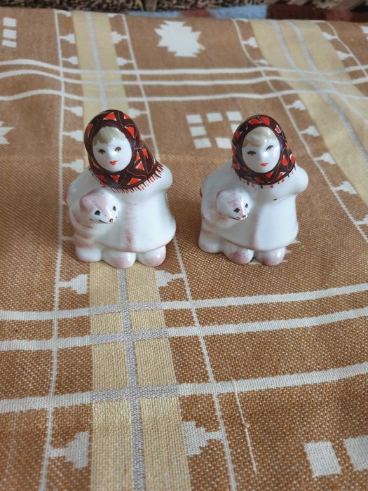 Продам фарфоровую статуэтку Даренка с муренкой