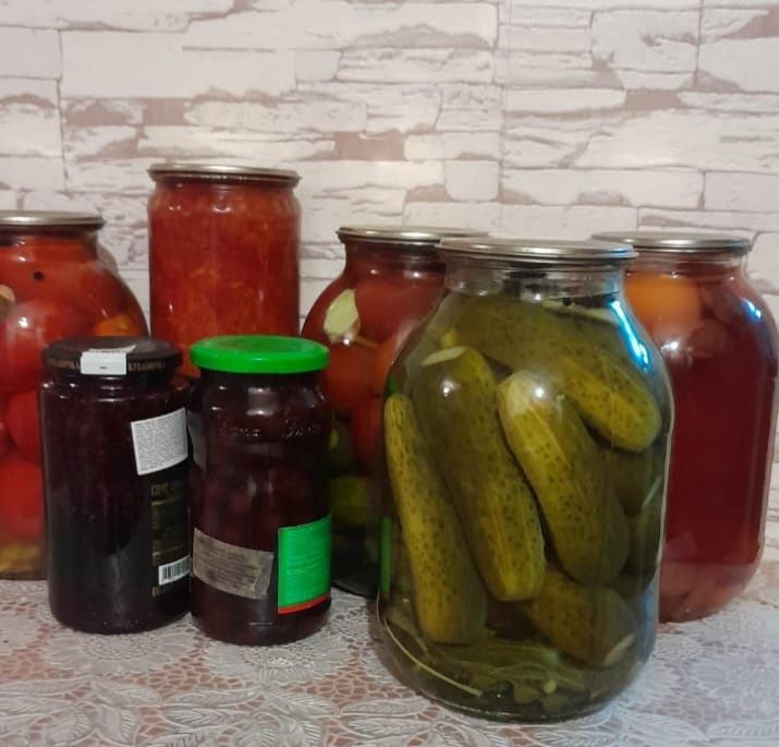 Продам соленые огурцы и помидоры
