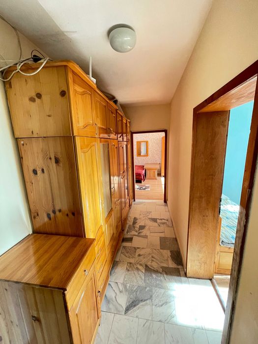 Дава се под наем Тристаен апартамент в Благоевград, Широк център - 85 кв.м за 388.62 € - Снимка #3