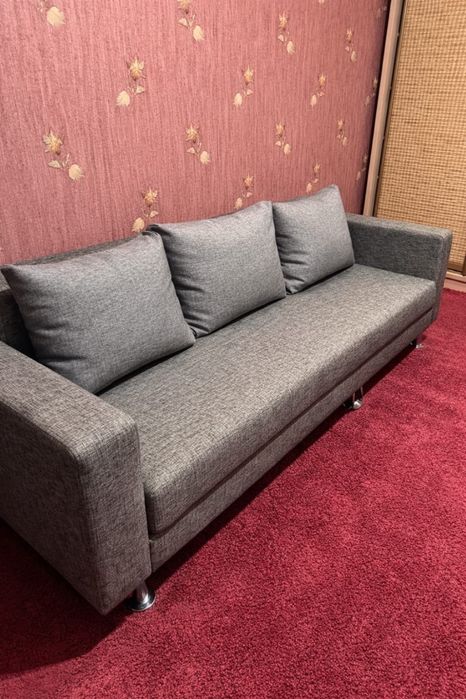 Диван раскладной . Российский